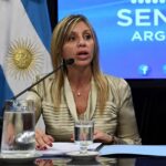 Ni sellos , ni hombres , ni poder